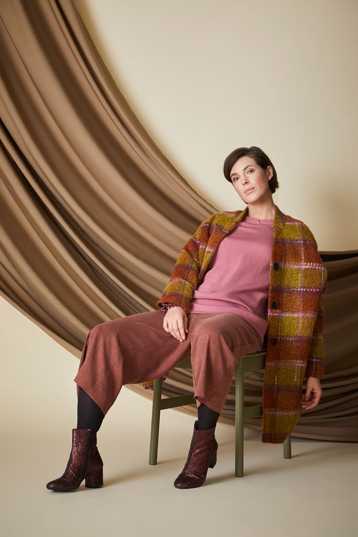 Q Neel 19.12.11. Look Book8418