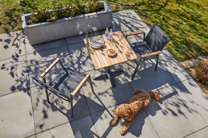 Cinas 23.04.20 Miljø Optagelser Have Møbler5617